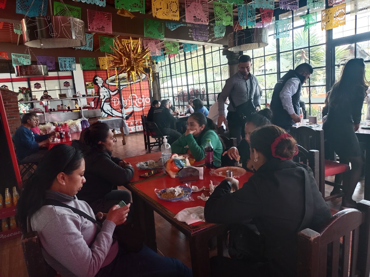 Tacos De Guisado Los Cuates